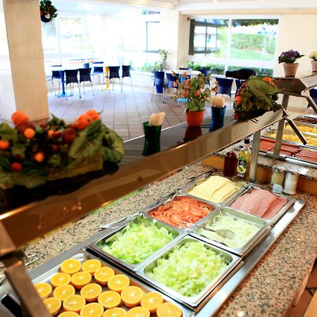 Sahara Nubia Gobi Hotell Ses Cadenes Exteriör bild Breakfast buffet at a hotel